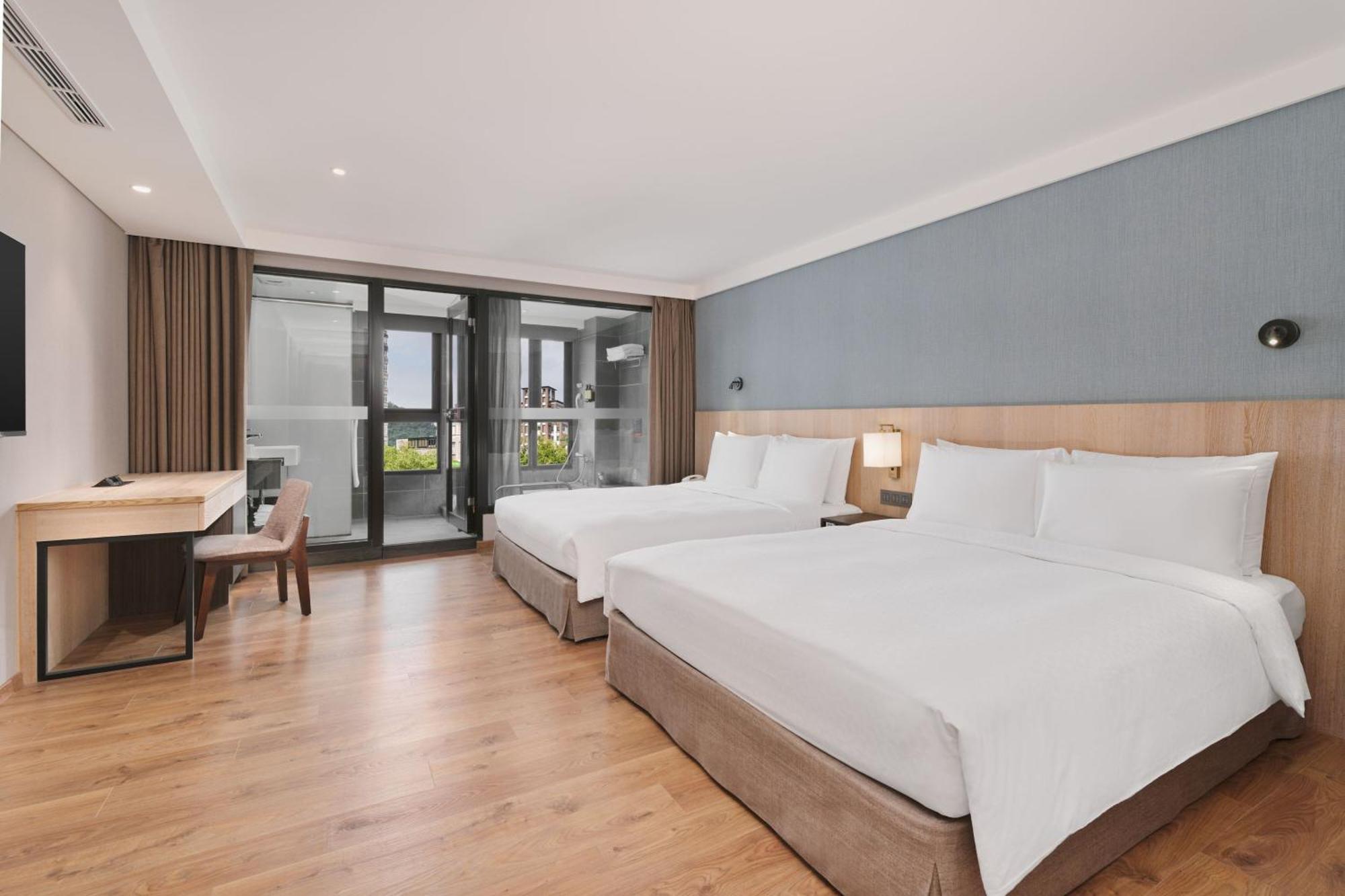 Four Points By Sheraton Yilan Jiaoxi Eksteriør bilde
